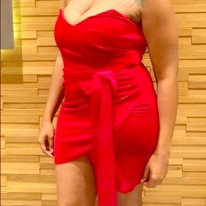 Red velvet fashionova dress